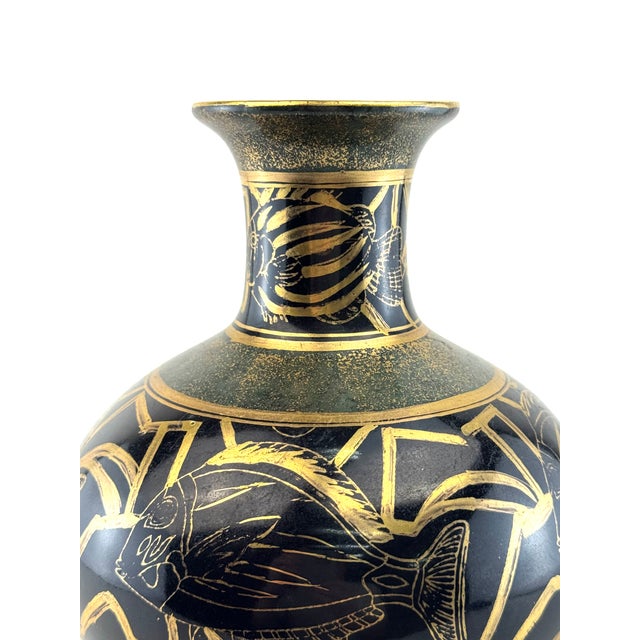 Chinoiserie Vintage Black & Gold Greek Revival Style Vase With Figural Motif on Stand For Sale - Image 3 of 13