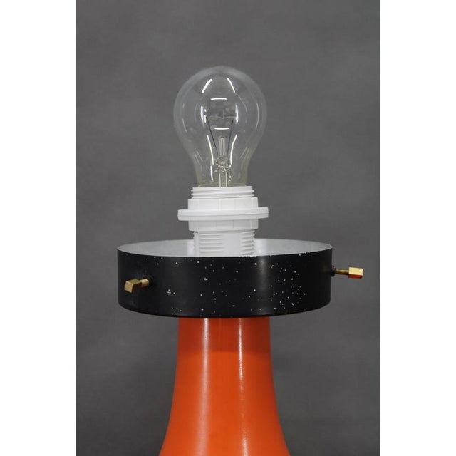 Italian Space Age Lacquered Metal Table Lamp with Milk Glass, 1970s For Sale - Image 4 of 10