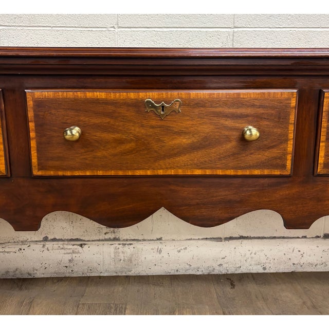Brown Vintage Henkel Harris Queen Anne Style Jamestown Colony Sideboard Buffet Credenza For Sale - Image 8 of 14
