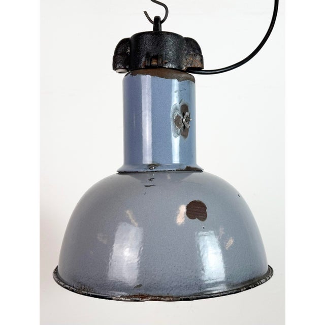 - Grey enamel pendant lamp - Made in former Czechoslovakia - Bauhaus style - Designed in the 1930s - White enamel interior...