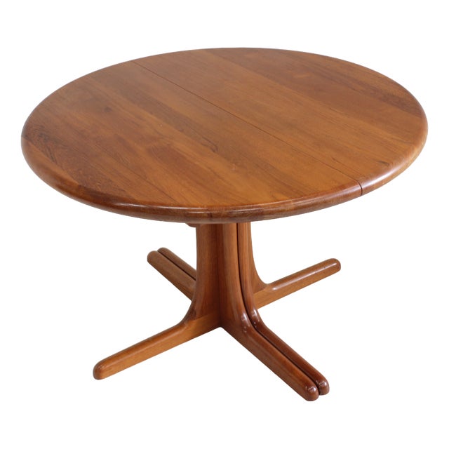 Vintage Danish Round Extendable Dining Table in Teak from Glostrup, 1960s For Sale