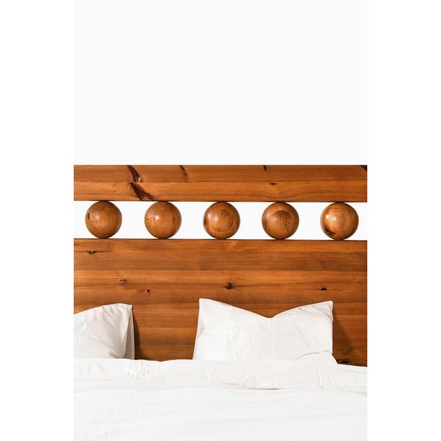 1970s Scandinavian Modern Pine Bed Frame, 1970s For Sale - Image 5 of 8