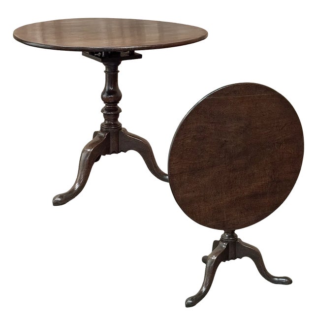 18th Century English Walnut Tilt-Top Table For Sale