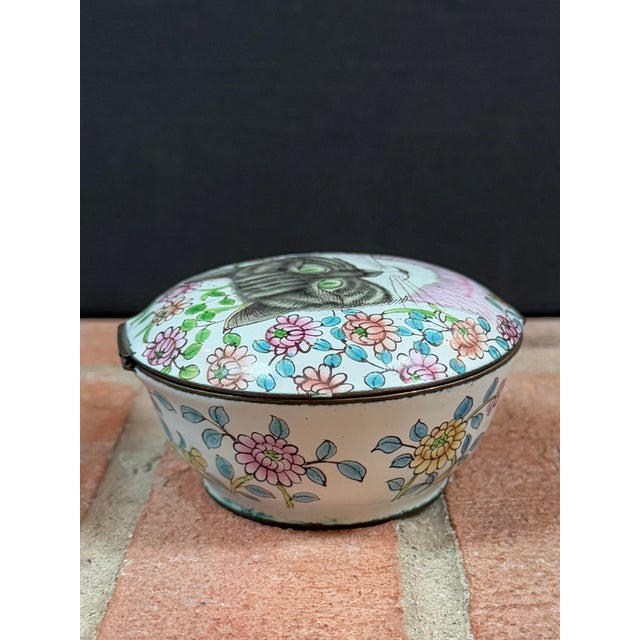 Pink Late 20th Century Chinese Hand Painted Enamel Kitty Cat Jewelry Box For Sale - Image 8 of 10
