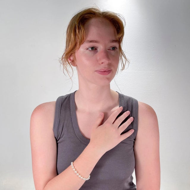 Vintage 18k Gold & Cultured Pearl Single Strand Bracelet For Sale - Image 11 of 12