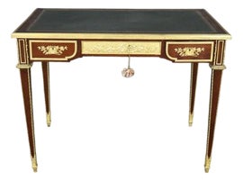 Example of Paul Sormani Desks