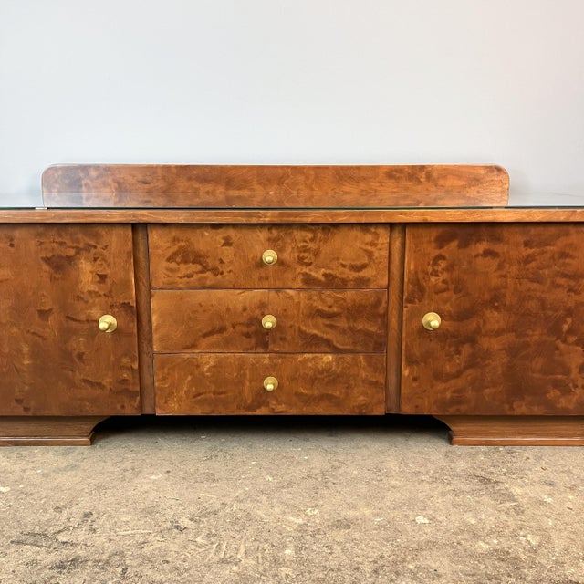 Small Vintage Chest of Drawers in Flamed Birch, 1950s For Sale - Image 4 of 11