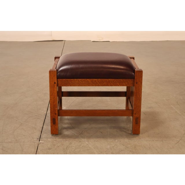 Stickley Mission Collection Oak & Leather Ottoman Footstool For Sale - Image 13 of 18