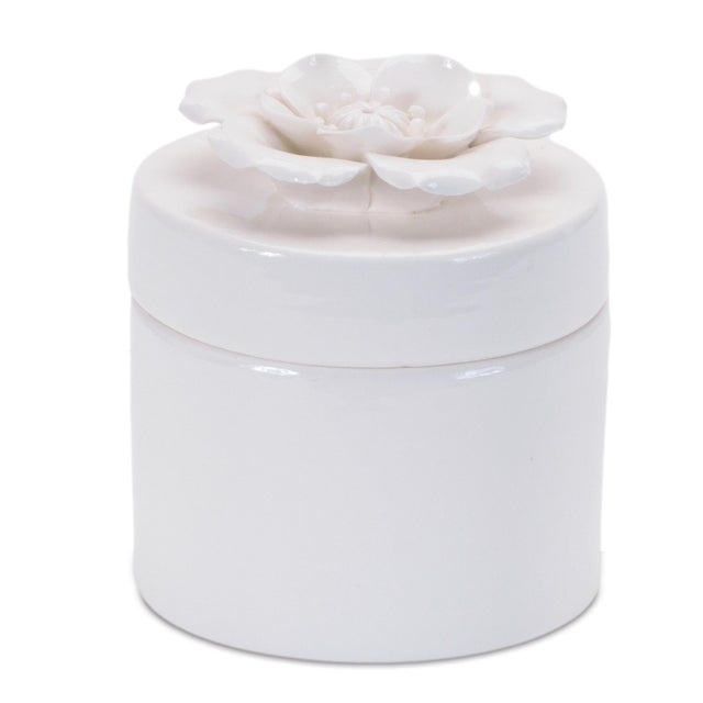 Kenneth Ludwig Chicago Stoneware Box with Floral Lid Accent (Set of 3) For Sale - Image 4 of 9