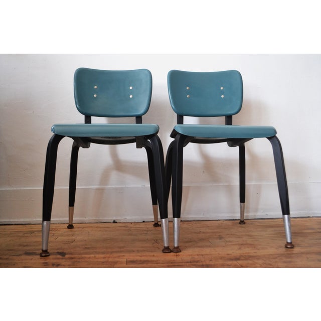1970s 1970s Vintage Fiberglass Desk Chairs/ American Desk Manufacturing/ Industrial Seating - Set of 2 For Sale - Image 5 of 12