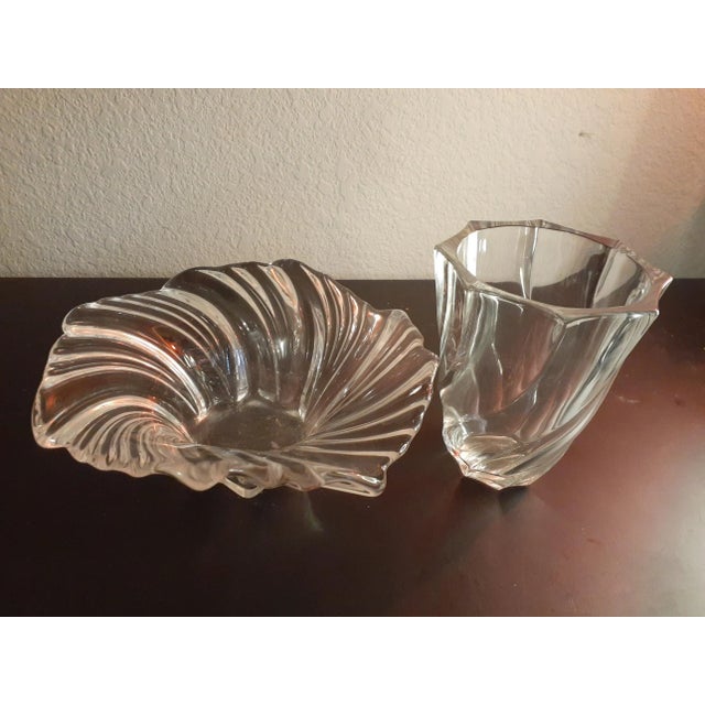 1980s 1980s Swirl Crystal France Bowl & Bud Vase Set - Set of 2 For Sale - Image 5 of 8