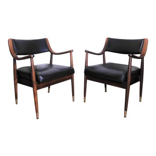 Mid Century Modern Solid Walnut Black Leather Bentwood Jens Risom Style Pair of Club Lounge Chairs For Sale