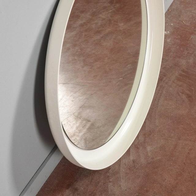 Guzzini Plastic Wall Mirror from Guzzini, 1970s For Sale - Image 4 of 6