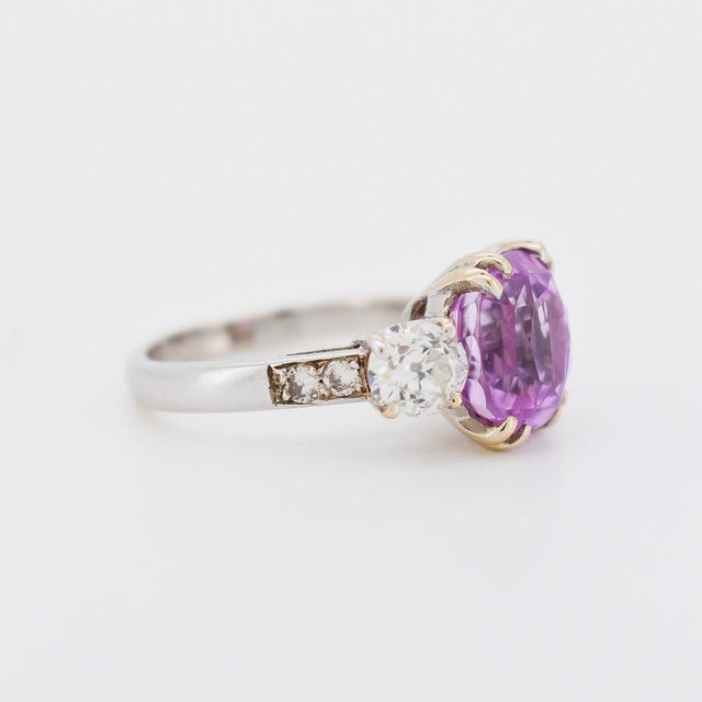1970s 5 Carat Pink Ceylon Sapphire and Diamond Gold Trilogy Ring, Size 5.75 For Sale - Image 5 of 5