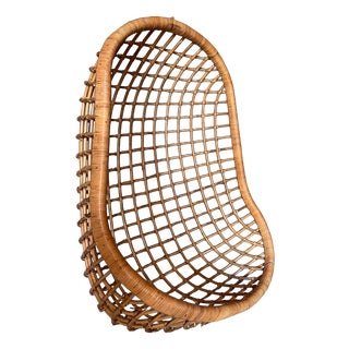 Mid-Century Modern Hanging Bamboo and Rattan Egg Chair For Sale