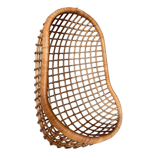 Mid-Century Modern Hanging Bamboo and Rattan Egg Chair For Sale
