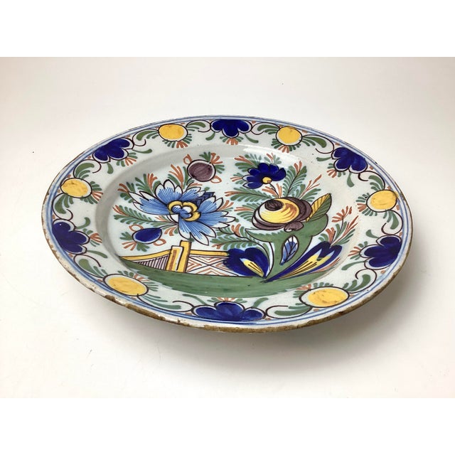 Rustic European 18th Century Delft Polychrome Charger For Sale - Image 3 of 4