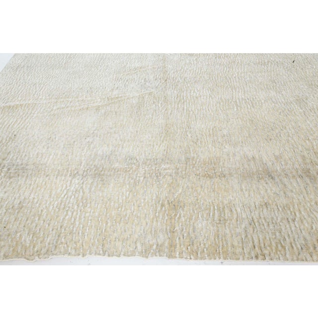 Early 21st Century Contemporary Solid Silk Rug in Subtle Textured Ivory-Beige by Doris Leslie Blau For Sale - Image 5 of 7