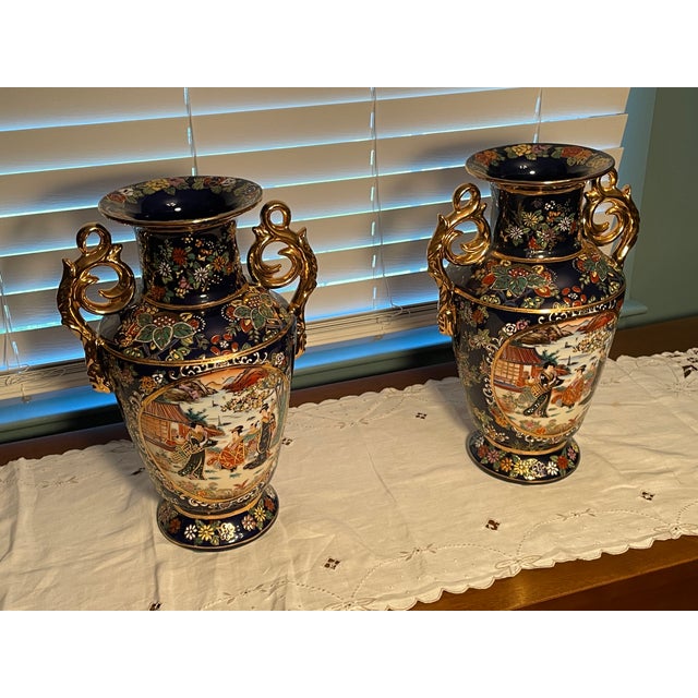 Vintage 6-Piece Japanese Satsuma Style Room Collection - Lamps, Vases & Candlesticks For Sale - Image 13 of 18