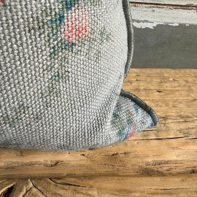 Available in mulitple sizes Made in France 20″ x 20″ A timeless accent pillow woven in France from heavy, artisan linen —...