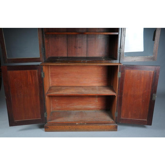English Victorian Mahogany Display Bookcase, 1800s For Sale - Image 9 of 18