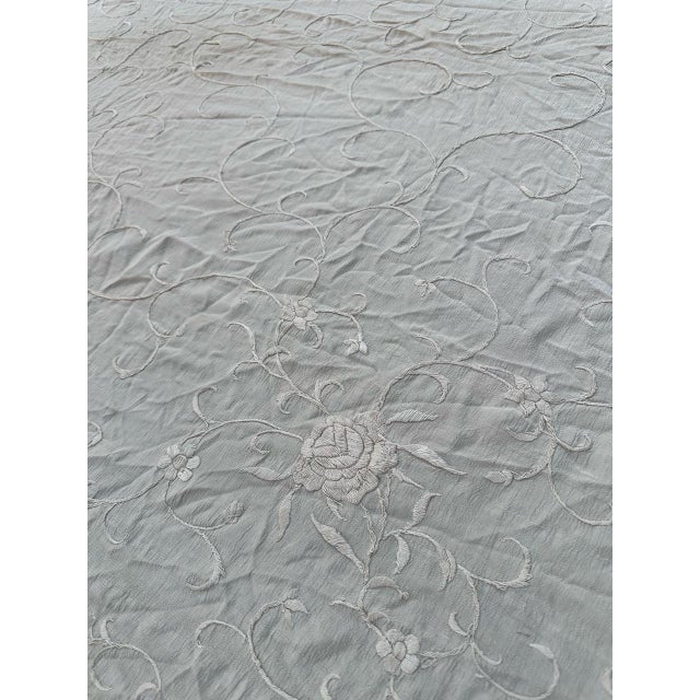 Textile Manila Piano Shawl with Floral Chinese Embroidery, 1920s For Sale - Image 7 of 14