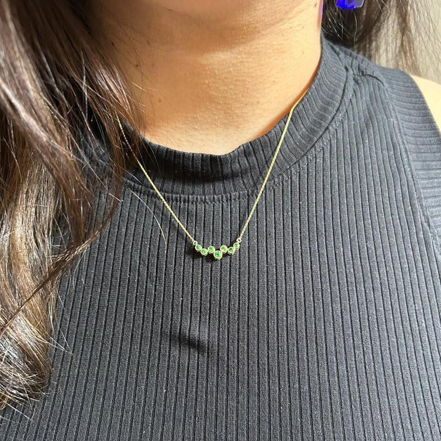 Contemporary Natural Tsavorite Garnet Pendant Necklace With Attached Chain: Solid 14k Gold For Sale - Image 3 of 10