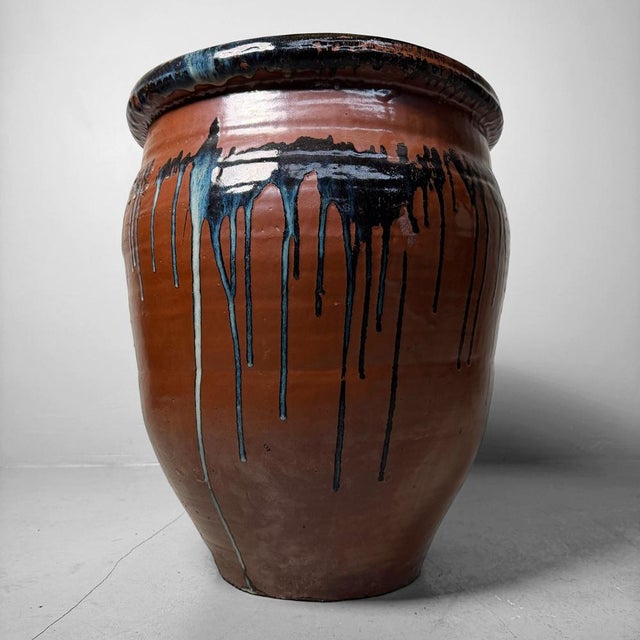 Mid-Century Modern Large Japanese Drip Glazed Stoneware Tsubo Jar, 1970s For Sale - Image 3 of 18