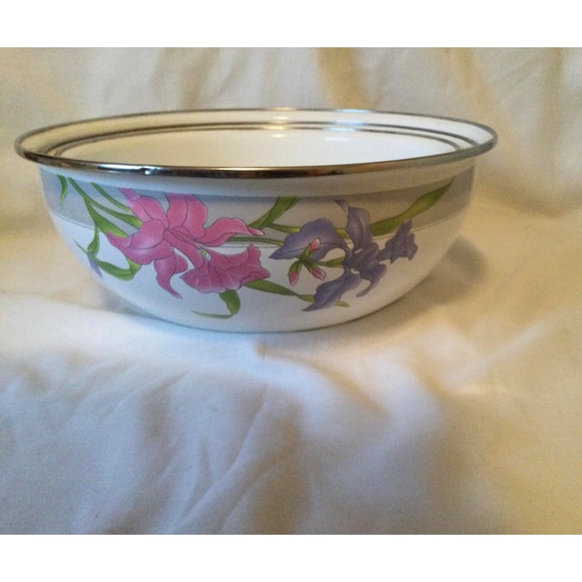 Vintage Nesting Enamel Mixing/Serving Bowls- Set of 3 For Sale - Image 10 of 10