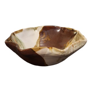 Studio Pottery Centerpiece Bowl Drip Glaze Speckle For Sale