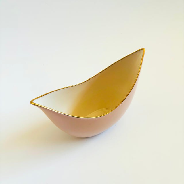 Mid-Century Modern Lenox Crescent Blush Pink Porcelain Vase or Planter For Sale - Image 3 of 9