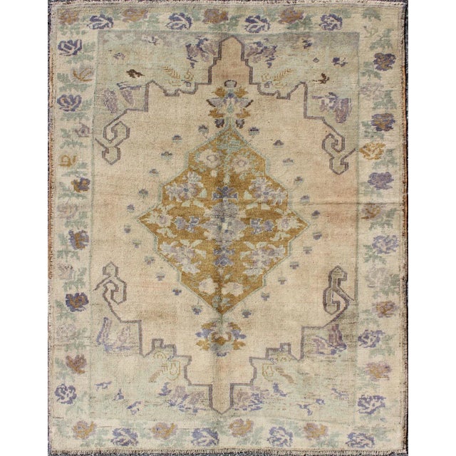 Textile Mid 20th Century Classic Medallion Oushak Vintage Rug in Taupe, Purple, Cream, and Green For Sale - Image 7 of 7