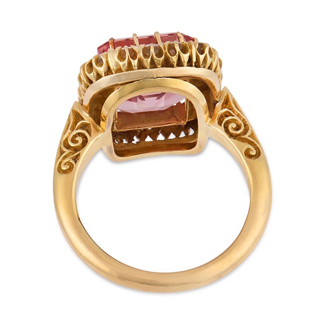Vintage Imperial Topaz Diamond 18k Yellow Gold Ring, Size 6.25 For Sale In Los Angeles - Image 6 of 6
