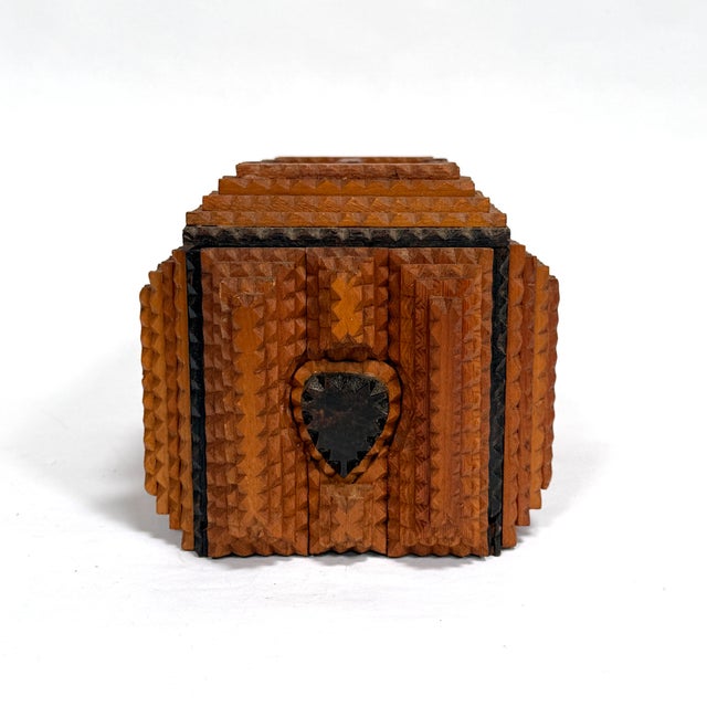 Early 20th Century Tramp Art Carved Box With Handled Lid For Sale - Image 5 of 12