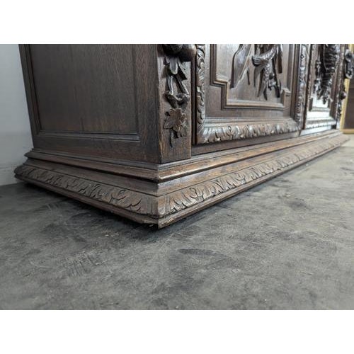 Large 19th Century Oak Hunting Buffet For Sale - Image 13 of 14