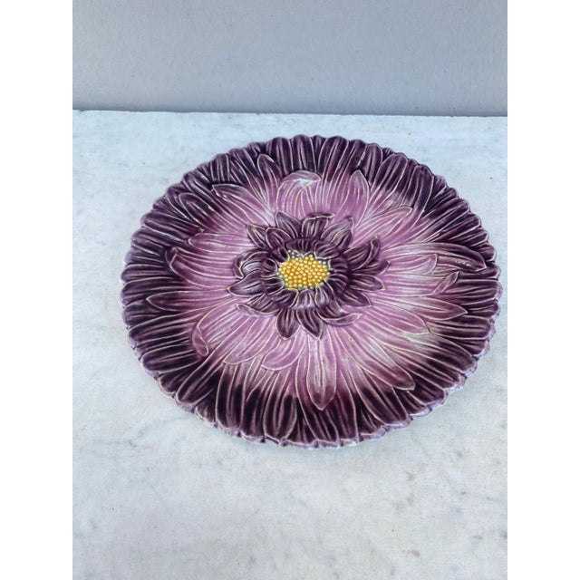 French Majolica purple daisy plate Orchies, circa 1890.
