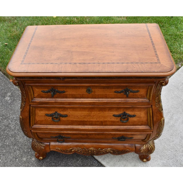 Legacy Carved Pine Chest Bombe French Provincial 3 Drawer Bachelors Chest W/Gold For Sale In Philadelphia - Image 6 of 15