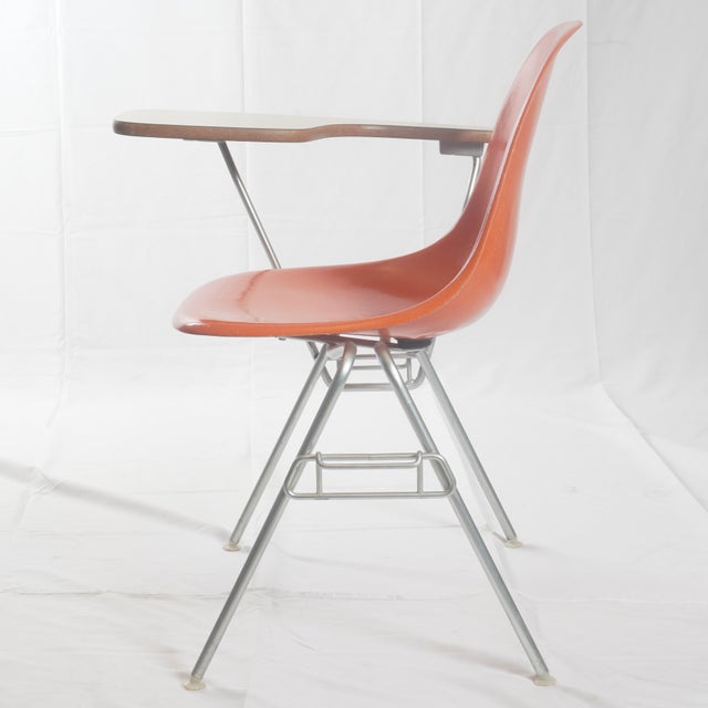 Mid-Century Modern Vintage Herman Miller Shell Chair With Table For Sale - Image 3 of 7