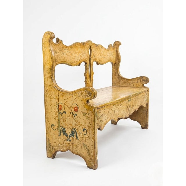 Shabby Chic 19th Century Continental Painted Pine Bench / Settee For Sale - Image 3 of 10