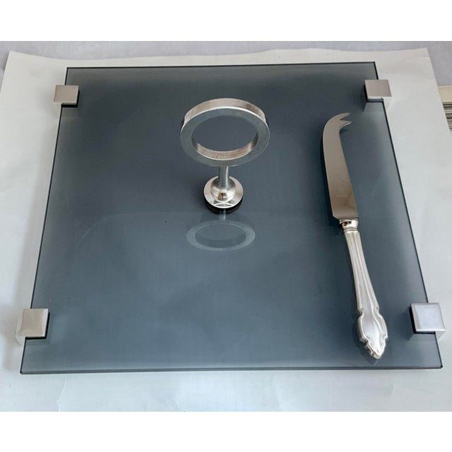 Ref # FD 2320/B Item Description : Square Plateau à Fromage - Cheese Tray/Board with Silver Cheese Knife. This Silver-...