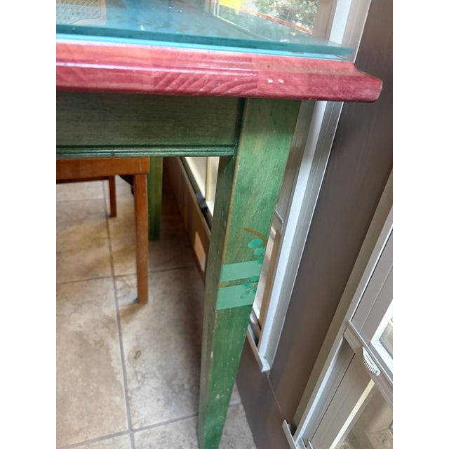Vintage Mid-Century Leg-O-Matic Folding Game Table & 3 Cane Back Chairs Set (Mcm / Coastal Chess & Checkers) For Sale - Image 12 of 18