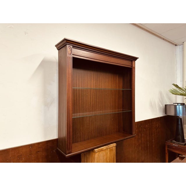 English Chesterfield Mahogany Bar with Bar Stools, Set of 5 For Sale - Image 14 of 18