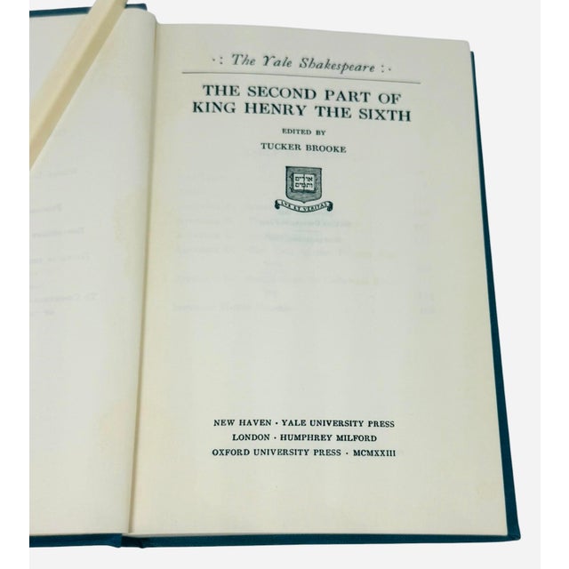 Early 20th Century The Yale Shakespeare: 4-Volume Collection — Cymbeline; Henry V; Henry Vi, Pt. Ii; Merry Wives For Sale - Image 11 of 12
