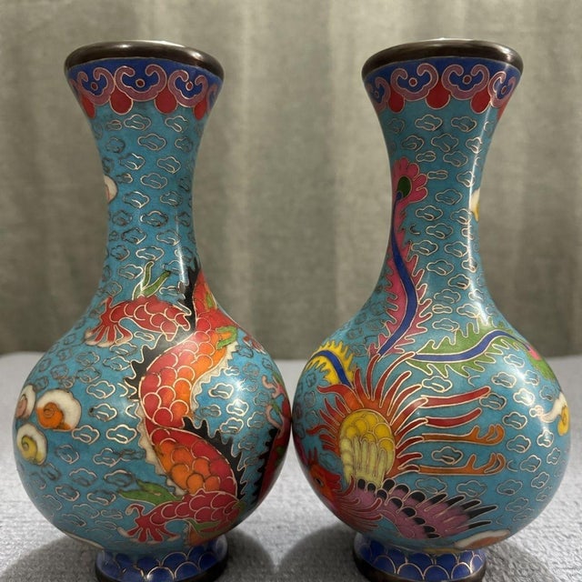 Mid 20th Century Pair of Vintage Turquoise Cloisonné Enamel Dragon & Phoenix Vases For Sale - Image 5 of 6