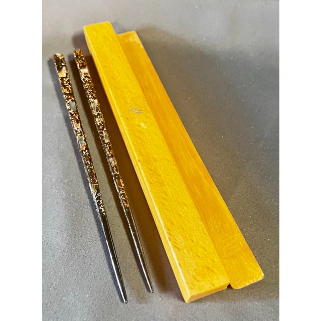 Mid 20th Century Vintage Japanese Teak Chopsticks Box With Mop Inlay Lacquer Chopsticks For Sale - Image 5 of 9