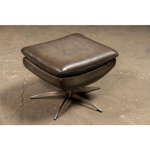 Mid 20th Century MCM Tufted Leather Wingback Swivel Chair With Ottoman in Grey For Sale - Image 5 of 12