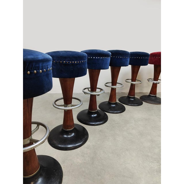 Vintage Art Deco French Cafe Bar Stools, 1940s, Set of 6 For Sale - Image 4 of 7
