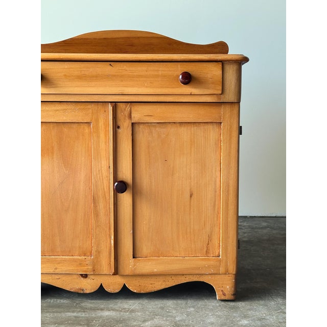 Vintage American Farmhouse Pine Washstand Cabinet Sideboard For Sale In Greensboro - Image 6 of 18