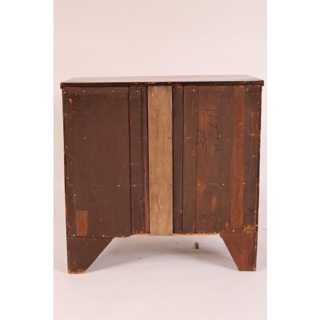 George III Mahogany Bow Front Chest of Drawers For Sale - Image 4 of 11