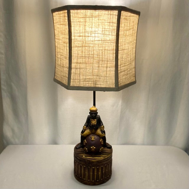 Chinoiserie Vintage Maitland Smith Style Singerie Monkey Bellhop Table Lamp For Sale - Image 3 of 12